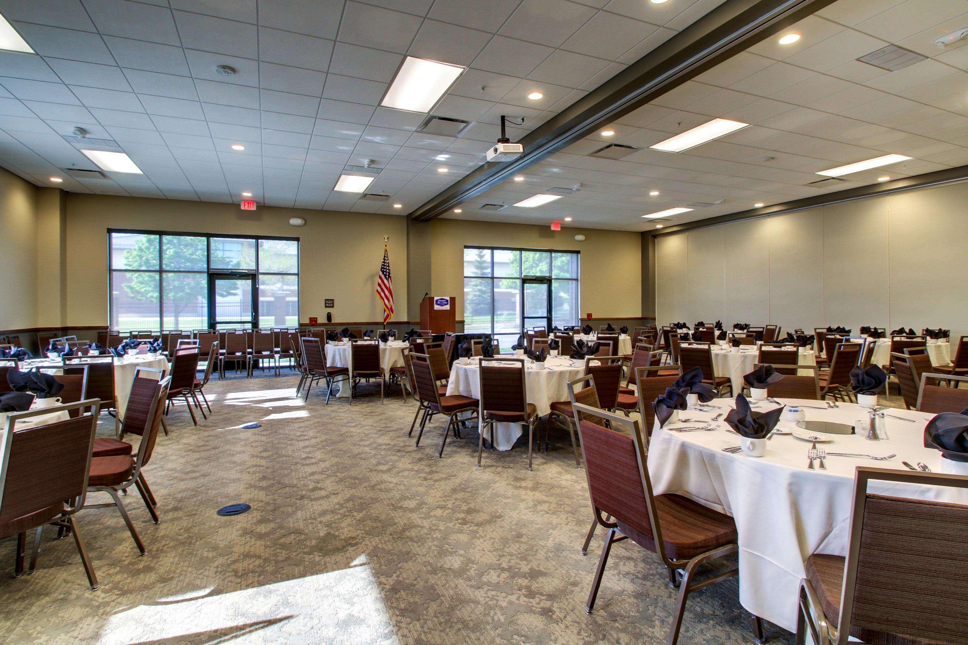 Hampton Inn & Suites Milwaukee West West Allis Esterno foto