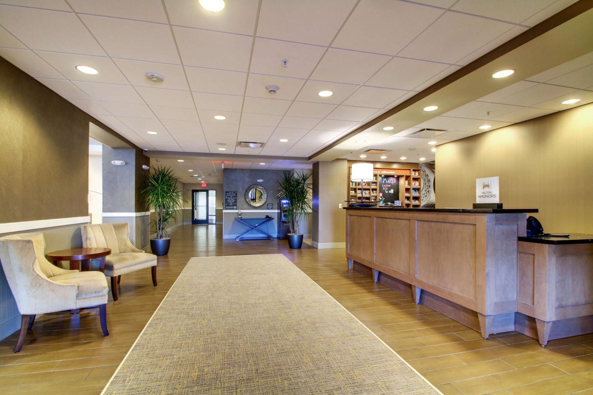 Hampton Inn & Suites Milwaukee West West Allis Esterno foto